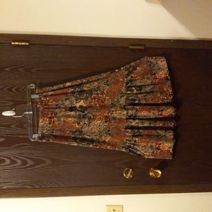 Claudia Richard mixed floral midi skirt. Size XL. Rust, black and tan.